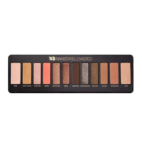 UD Naked Reloaded A versatile eyeshadow palette that redefines neutrals with 12 - Picture 3 of 5